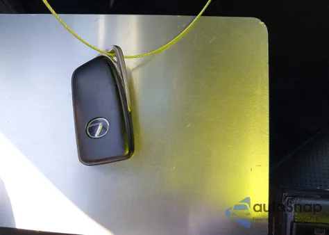 2016 Lexus Is 200T из США, поврежденный, VIN JTHBA1D20G5029386